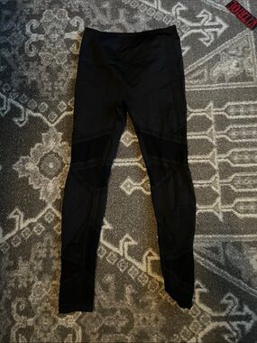 Black High-Waist Mesh Leggings- size XS
